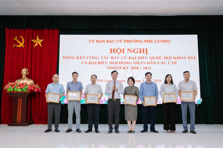 Phường Phú Lương tổ chức Hội nghị tổng kết công tác tổ chức cuộc bầu cử đại biểu Quốc hội khóa XVI và đại biểu HĐND các cấp, nhiệm kỳ 2026-2031- Ảnh 8.