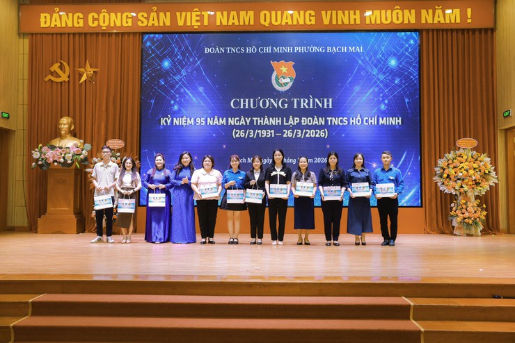 ĐOÀN PHƯỜNG BẠCH MAI TỔ CHỨC CHƯƠNG TRÌNH KỶ NIỆM 95 NĂM NGÀY THÀNH LẬP ĐOÀN TNCS HỒ CHÍ MINH- Ảnh 3.