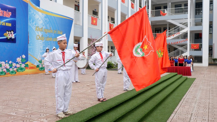 TRƯỜNG TIỂU HỌC THƯ LÂM SÔI NỔI NGÀY HỘI
“THIẾU NHI VUI KHỎE – TIẾN BƯỚC LÊN ĐOÀN”
- Ảnh 3.