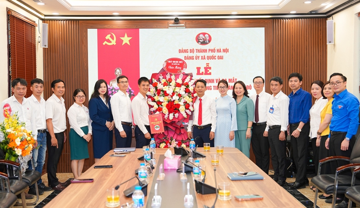 Quốc Oai công bố quyết định thành lập và ra mắt Chi bộ Công ty TNHH Đồng Tiến Thành Thủ Đô- Ảnh 4.