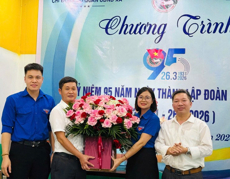Chi đoàn Thanh niên cơ quan UBND xã Kim Anh tổ chức chương trình kỷ niệm 95 năm Ngày thành lập Đoàn TNCS Hồ Chí Minh (26/3/1931 – 26/3/2026)- Ảnh 4.