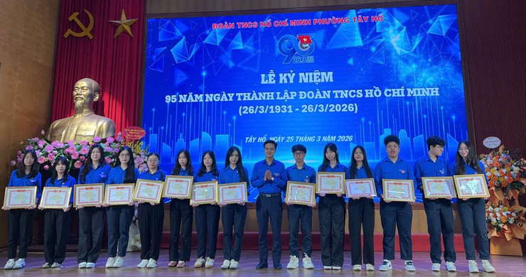 Tây Hồ: Kỷ niệm 95 năm ngày thành lập Đoàn TNCS Hồ Chí Minh- Ảnh 6.