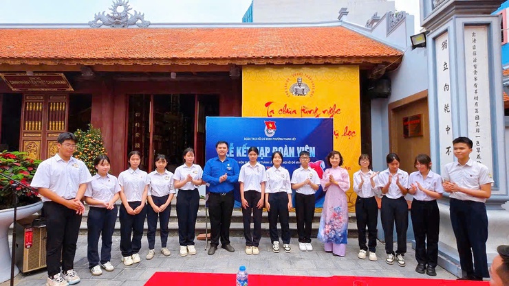 Đoàn phường Thanh Liệt: Kết nạp 95 đoàn viên mới- Ảnh 5.