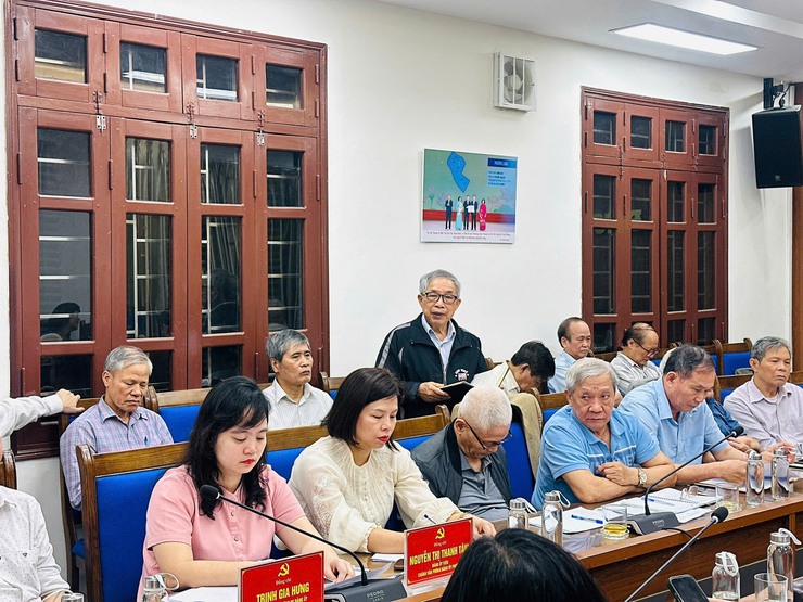 GIAO BAN BÍ THƯ CHI BỘ PHƯỜNG LÁNG THÁNG 3/2026: TẬP TRUNG THÁO GỠ “ĐIỂM NGHẼN”, NÂNG CAO HIỆU QUẢ TỪ ĐỊA BÀN DÂN CƯ- Ảnh 9.