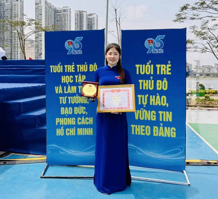 Bí thư Chi đoàn trường THCS Thanh Văn Nguyễn Thị Mai đạt danh hiệu Cán bộ đoàn Thủ đô tiêu biểu năm 2026.- Ảnh 2.