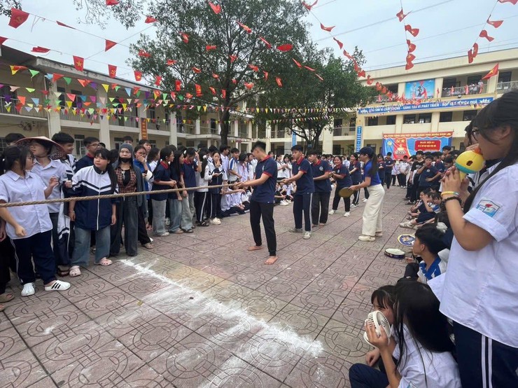 Chi đoàn trường THCS Mỹ Hưng kết nạp đoàn viên- Ảnh 4.