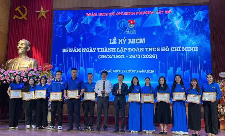 Tây Hồ: Kỷ niệm 95 năm ngày thành lập Đoàn TNCS Hồ Chí Minh- Ảnh 8.