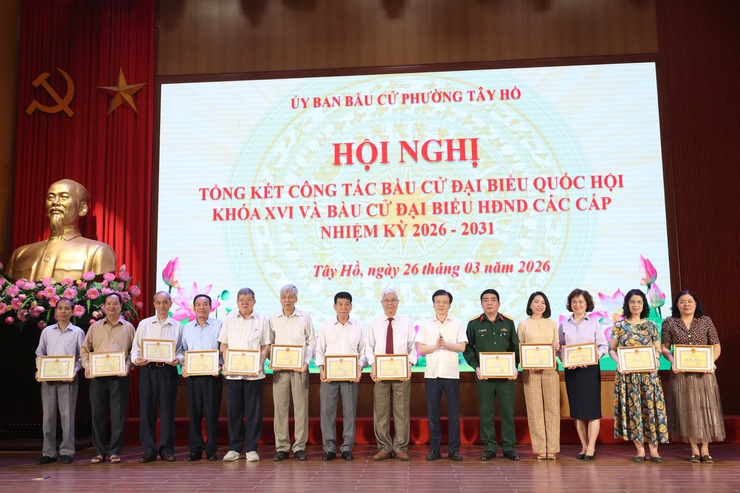 Phường Tây Hồ: Tổng kết công tác bầu cử Đại biểu Quốc hội khóa XVI và Đại biểu HĐND các cấp, nhiệm kỳ 2026-2031- Ảnh 7.