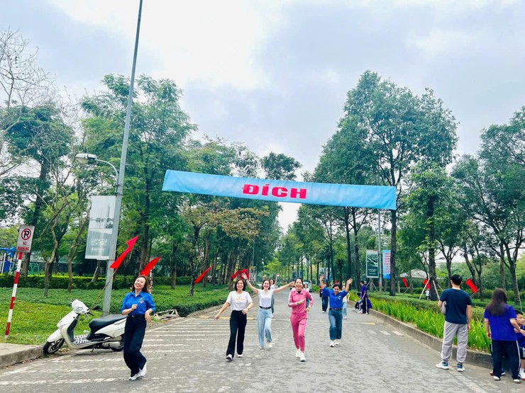 TRƯỜNG MẦM NON THỊNH LIỆT HƯỞNG ỨNG NGÀY CHẠY OLYMPIC VÌ SỨC KHỎE TOÀN DÂN NĂM 2026- Ảnh 3.