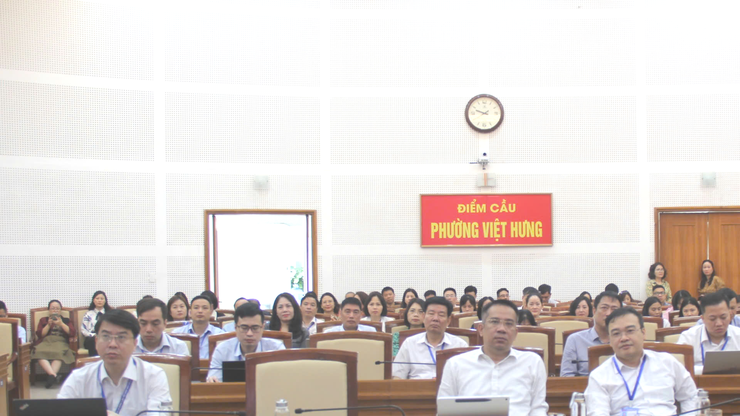 Đảng ủy phường Việt Hưng  tổ chức tiếp sóng Hội nghị trực tuyến quán triệt Nghị quyết số 02-NQ/TW.- Ảnh 1.