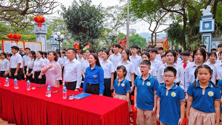 Đoàn phường Thanh Liệt: Kết nạp 95 đoàn viên mới- Ảnh 2.