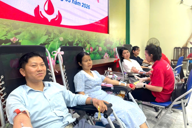 ỨNG HOÀ TIẾP NHẬN HƠN 300 ĐƠN VỊ MÁU TẠI “LỄ HỘI XUÂN HỒNG” ĐỢT 1 NĂM 2026.- Ảnh 8.