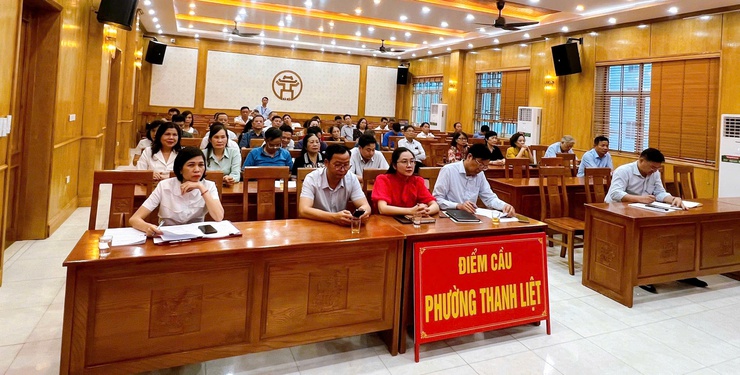 Phường Thanh Liệt: Dự hội nghị trực tuyến tổng kết công tác bầu cử đại biểu Quốc hội khóa XVI và đại biểu HĐND các cấp- Ảnh 1.