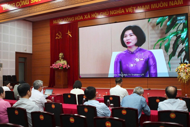 Ủy ban bầu cử phường Long Biên tiếp sóng Hội nghị tổng kết công tác bầu cử đại biểu Quốc hội khóa XVI và đại biểu HĐND các cấp nhiệm kỳ 2026-2031- Ảnh 3.