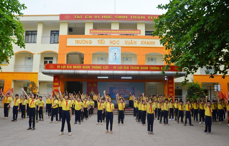 Trường Tiểu học Xuân Khanh tổ chức ngày hội Thiếu nhi vui khỏe – Cùng tiến bước lên Đoàn năm học 2025-2026- Ảnh 4.