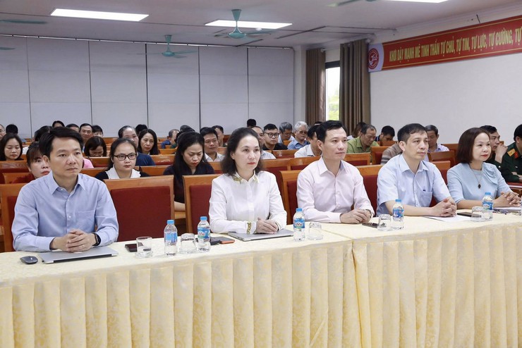 Phường Dương Nội tham dự trực tuyến Hội nghị quán triệt Nghị quyết số 02-NQ/TW của Bộ Chính trị về xây dựng và phát triển Thủ đô trong kỷ nguyên mới- Ảnh 2.