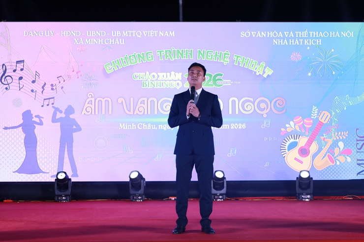 Pháo hoa đêm Giao thừa lần đầu tiên thắp sáng xã đảo duy nhất của Thủ đô.- Ảnh 1.