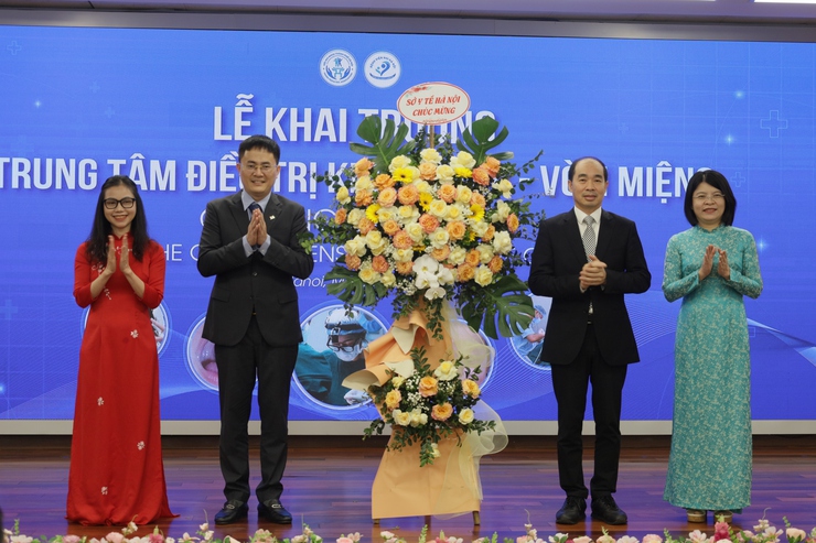 Bệnh viện Nhi Hà Nội thành lập Trung tâm điều trị khe hở môi – vòm miệng- Ảnh 2.