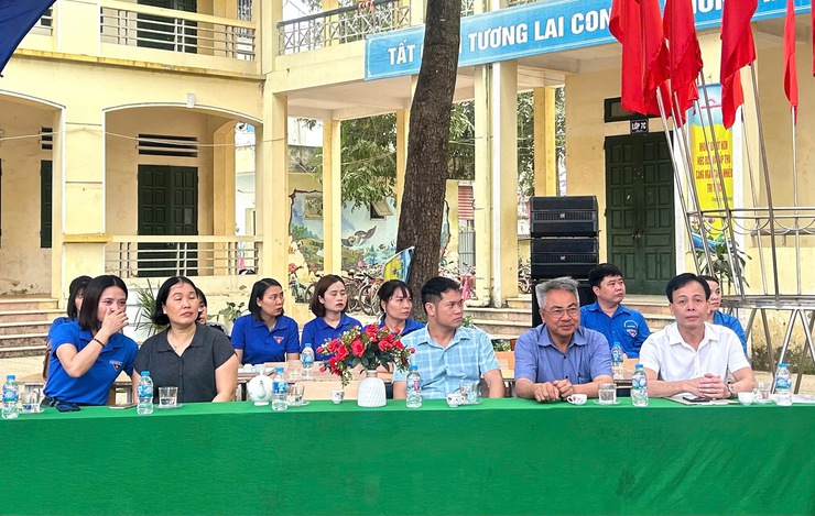 Trường THCS Xuân Đình: Rộn ràng Ngày hội "Thiếu nhi vui khỏe - Tiến bước lên Đoàn"- Ảnh 1.