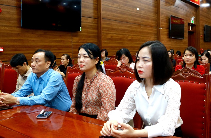 Hội nghị&nbsp;quán triệt Nghị quyết 02-NQ/TW và&nbsp;Chương trình hành động của Ban Thường vụ Thành ủy- Ảnh 3.