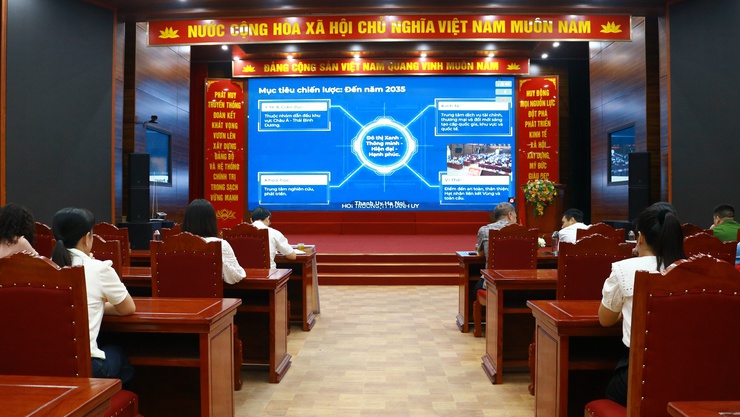 Hội nghị&nbsp;quán triệt Nghị quyết 02-NQ/TW và&nbsp;Chương trình hành động của Ban Thường vụ Thành ủy- Ảnh 2.