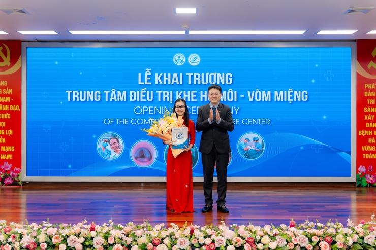 Bệnh viện Nhi Hà Nội thành lập Trung tâm điều trị khe hở môi – vòm miệng- Ảnh 1.