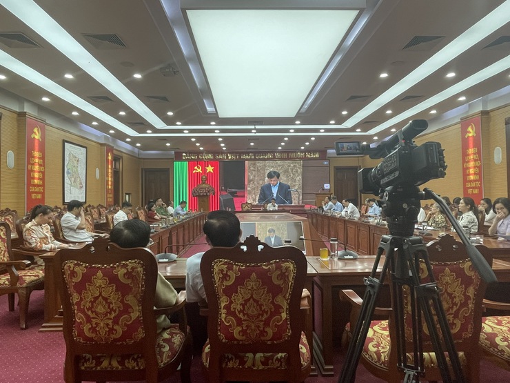 Phường Từ Liêm tham dự hội nghị quán triệt Nghị quyết số 02-NQ/TW của Bộ Chính trị về phát triển Thủ đô trong kỷ nguyên mới- Ảnh 4.