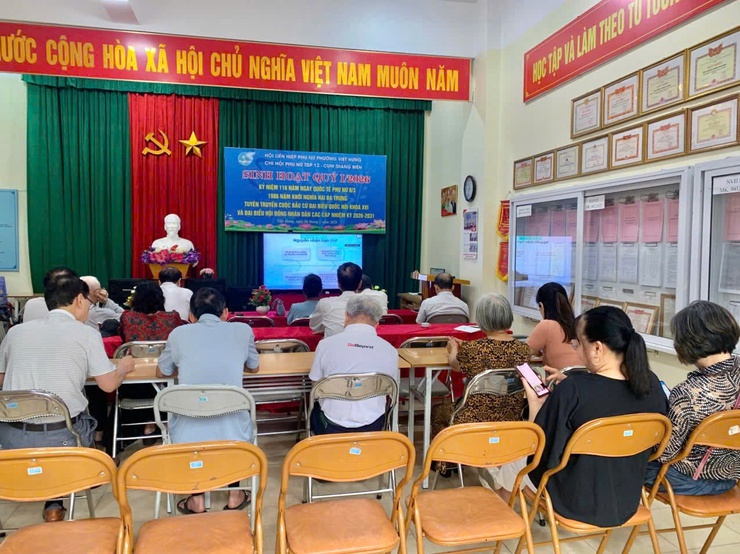 Đảng ủy phường Việt Hưng  tổ chức tiếp sóng Hội nghị trực tuyến quán triệt Nghị quyết số 02-NQ/TW.- Ảnh 6.