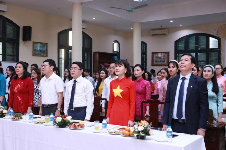 Đảng bộ Trường THPT Chuyên Chu Văn An: Bước tiến mới trong phát triển đảng viên trẻ- Ảnh 1.