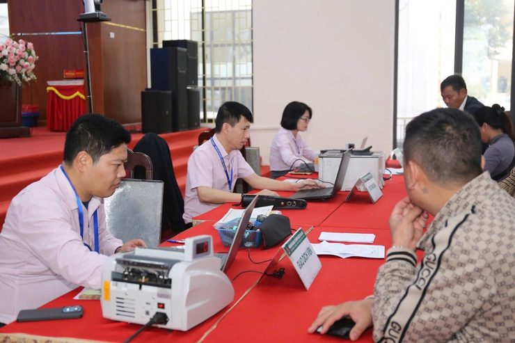 Ngân hàng Chính sách xã hội Ba Vì tích cực giải ngân cho vay các chương trình tín dụng chính sách trên địa bàn xã Suối Hai- Ảnh 1.