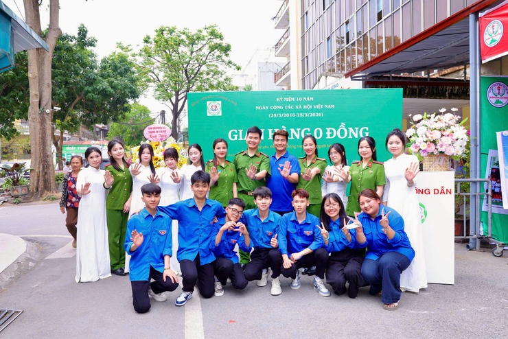 BỆNH VIỆN BẮC THĂNG LONG TỔ CHỨC “GIAN HÀNG 0 ĐỒNG” NHẰM CHIA SẺ YÊU THƯƠNG – ĐỒNG HÀNH CÙNG NGƯỜI BỆNH NHÂN KỶ NIỆM 10 NĂM NGÀY CÔNG TÁC XÃ HỘI VIỆT NAM- Ảnh 25.