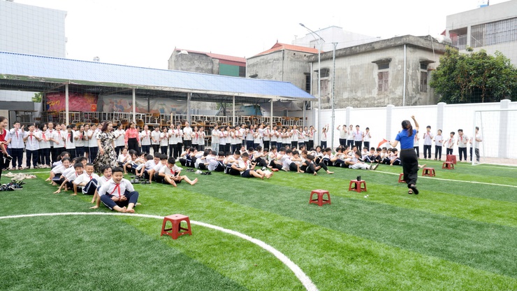 TRƯỜNG TIỂU HỌC THƯ LÂM SÔI NỔI NGÀY HỘI
“THIẾU NHI VUI KHỎE – TIẾN BƯỚC LÊN ĐOÀN”
- Ảnh 29.