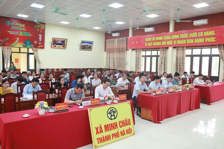 Xã Minh Châu tham gia học tập, quán triệt Nghị quyết về phát triển Thủ đô trong kỷ nguyên mới- Ảnh 2.