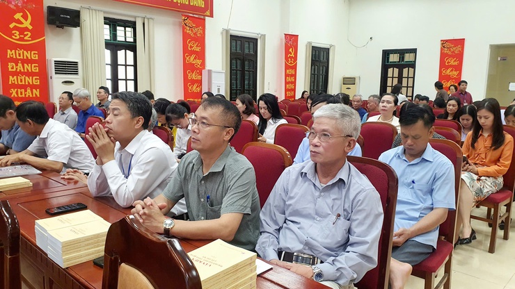 Phường Phú Lương tham dự trực tuyến Hội nghị quán triệt Nghị quyết số 02-NQ/TW của Bộ Chính trị về "Xây dựng và phát triển Thủ đô Hà Nội trong kỷ nguyên mới”- Ảnh 4.