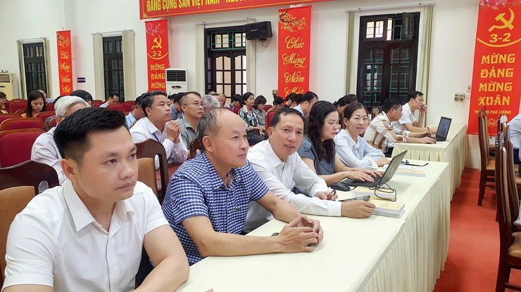 Phường Phú Lương tham dự trực tuyến Hội nghị quán triệt Nghị quyết số 02-NQ/TW của Bộ Chính trị về "Xây dựng và phát triển Thủ đô Hà Nội trong kỷ nguyên mới”- Ảnh 3.