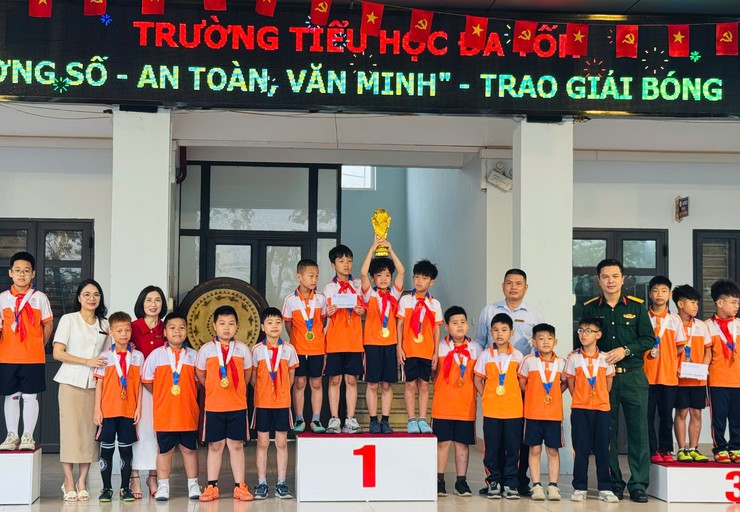 Trường Tiểu học Đa Tốn sôi nổi chuỗi hoạt động chào mừng 95 năm Ngày thành lập Đoàn TNCS Hồ Chí Minh- Ảnh 8.