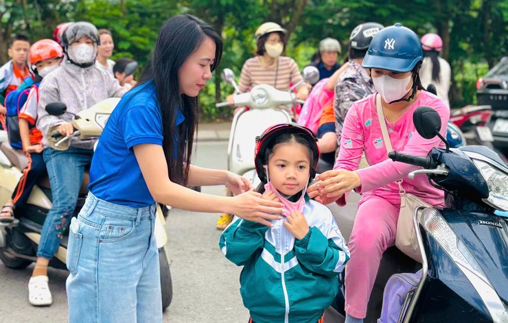 Trường Tiểu học Đa Tốn sôi nổi chuỗi hoạt động chào mừng 95 năm Ngày thành lập Đoàn TNCS Hồ Chí Minh- Ảnh 7.
