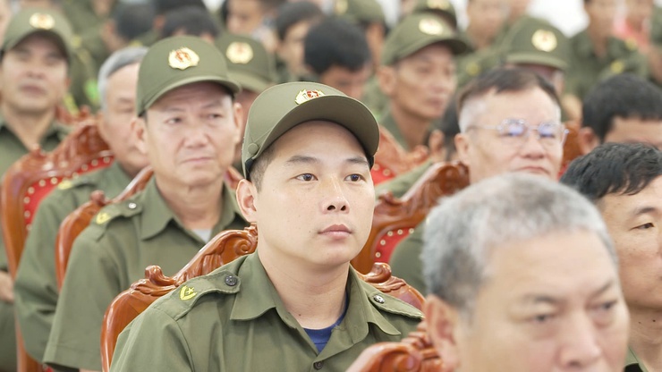 CÔNG AN XÃ THƯ LÂM TỔ CHỨC LỄ KHAI GIẢNG LỚP TẬP HUẤN KỸ NĂNG BẢO ĐẢM TTATGT ĐỐI VỚI LỰC LƯỢNG THAM GIA BẢO VỆ AN NINH, TRẬT TỰ Ở CƠ SỞ- Ảnh 13.