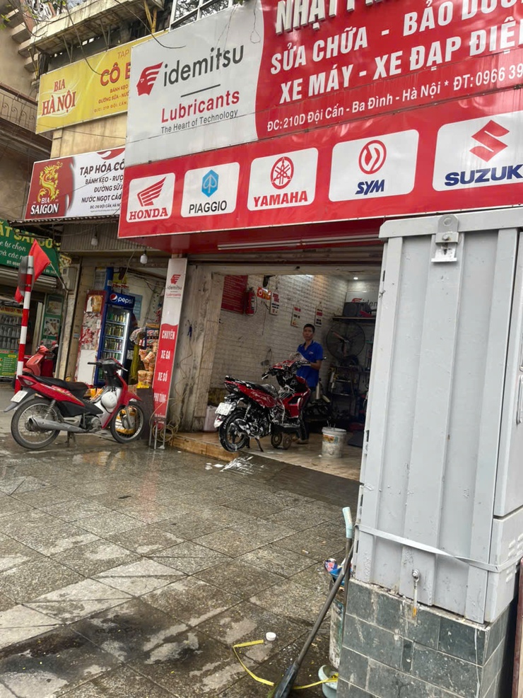 Phường Ngọc Hà tăng cường “phạt nguội”, xử lý nghiêm vi phạm vệ sinh môi trường- Ảnh 1.