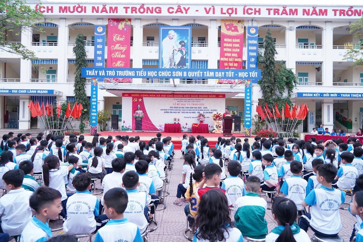 Trường Tiểu học Chúc Sơn B tổ chức Giải bóng đá chào mừng kỷ niệm 95 năm Ngày thành lập Đoàn Thanh niên Cộng sản Hồ Chí Minh (26/3/1931 – 26/3/2026)- Ảnh 2.