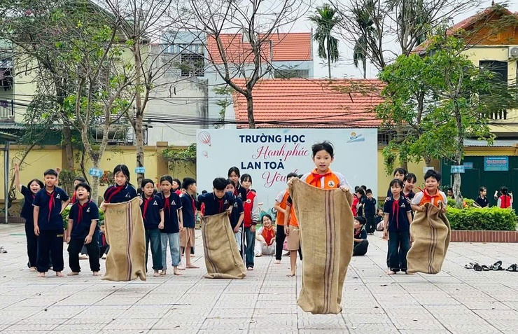 Ngày hội “Thiếu nhi vui khỏe - Tiến bước lên đoàn” tại trường tiểu học Ngọc Hòa- Ảnh 6.