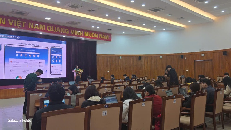 Phường Việt Hưng tiên phong triển khai nền tảng làm việc số HanoiWork- Ảnh 3.