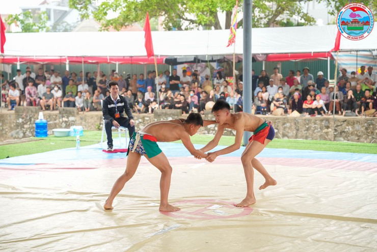 Khai mạc Giải vô địch vật tự do, vật dân tộc truyền thống Hà Nội năm 2026- Ảnh 4.