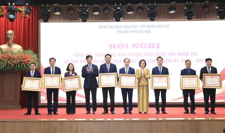 Hà Nội tổng kết công tác bầu cử đại biểu Quốc hội khóa XVI và đại biểu HĐND các cấp nhiệm kỳ 2026-2031- Ảnh 3.