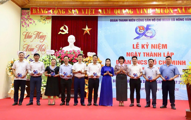 TUỔI TRẺ XÃ HỒNG VÂN TIẾP BƯỚC TRUYỀN THỐNG, CHUNG TAY XÂY DỰNG QUÊ HƯƠNG- Ảnh 7.