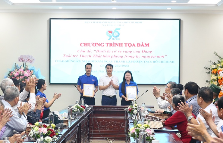 TUỔI TRẺ THẠCH THẤT: SÁNG MÃI NIỀM TIN DƯỚI LÁ CỜ VẺ VANG CỦA ĐẢNG- Ảnh 11.