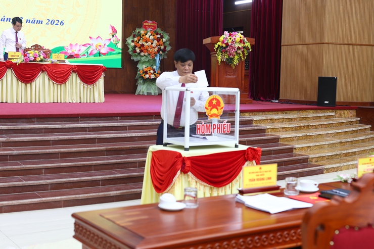 Xã Thạch Thất: Tổ chức kỳ họp HĐND thứ nhất khoá II kiện toàn tổ chức bộ máy nhiệm kỳ 2026-2031- Ảnh 4.