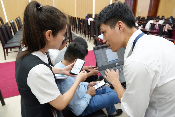 Xã Thanh Oai - Đẩy mạnh Chuyển đổi số thông qua ứng dụng quản lý điều hành HanoiWork- Ảnh 2.