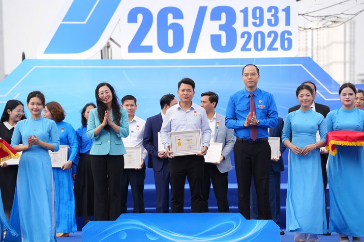 TỰ HÀO TUỔI TRẺ XÃ ĐẠI THANH – VINH DANH CÁC CÁN BỘ ĐOÀN TIÊU BIỂU- Ảnh 4.