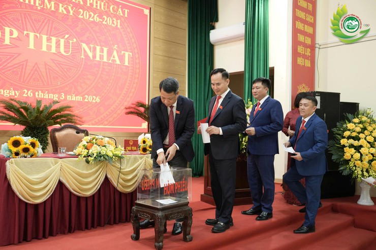 HĐND xã Phú Cát tổ chức Kỳ họp thứ nhất, kiện toàn các chức danh chủ chốt nhiệm kỳ 2026–2031- Ảnh 6.